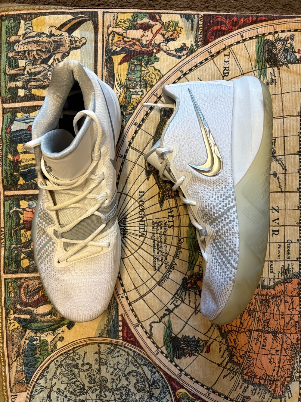 Nike Men’s White Sneakers with Metallic Silver Swoosh